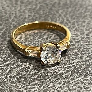 *Elegant Gold Costume Ring with Clear Stones